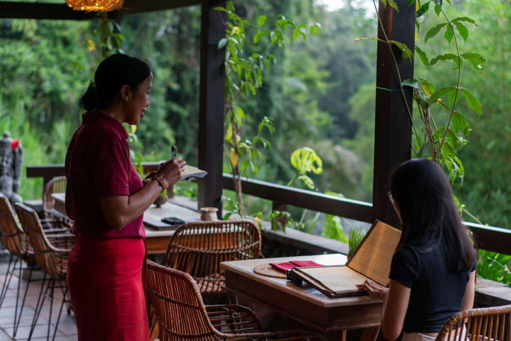 Try a Local Restaurant in Uluwatu