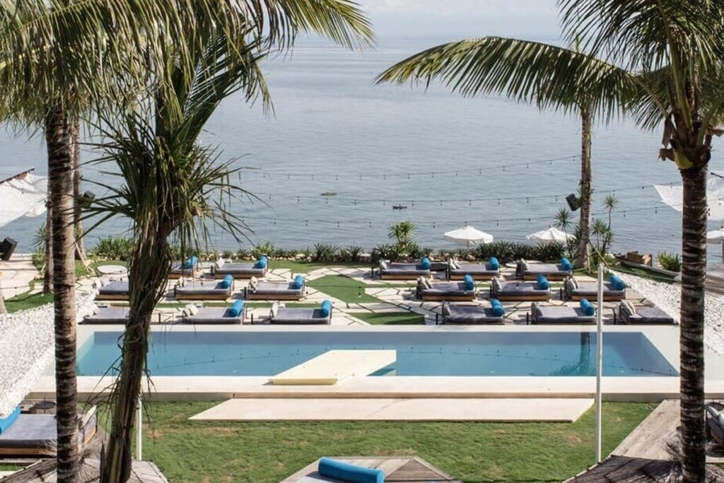 Ulu Cliffhouse