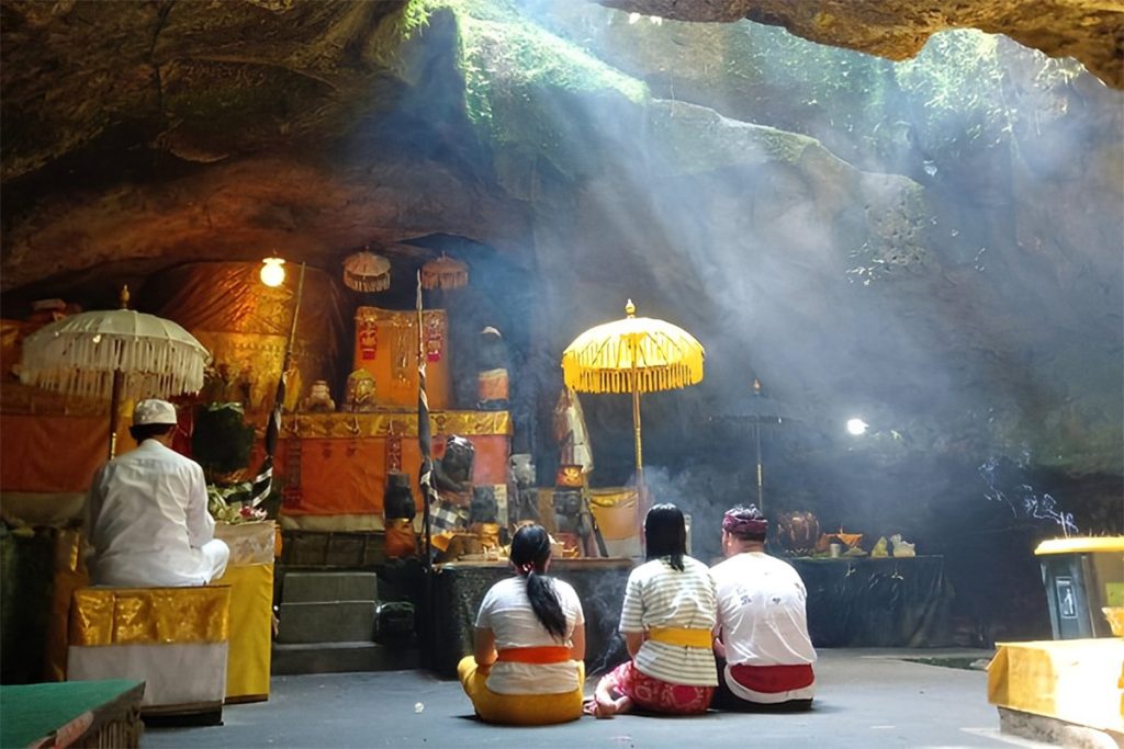 Pura Kereban Langit
