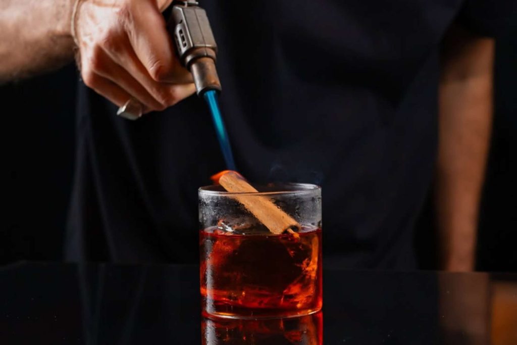 White Rabbit Cocktail Bar di Bali